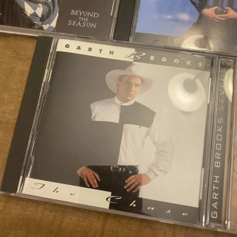 GARTH BROOKS MIXED LOT OF 5 CDs - Picture 5 of 6